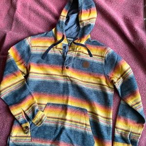 VISSLA pullover 1/4 button down NWOT